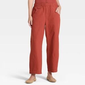 Universal Thread Rust Red Mid-Rise Barrel Leg Pull-On
Pants
